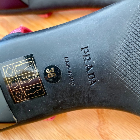 Fun & Edgy Vintage Prada Fuchsia Kitten Heel Sandals - Picture 15 of 15